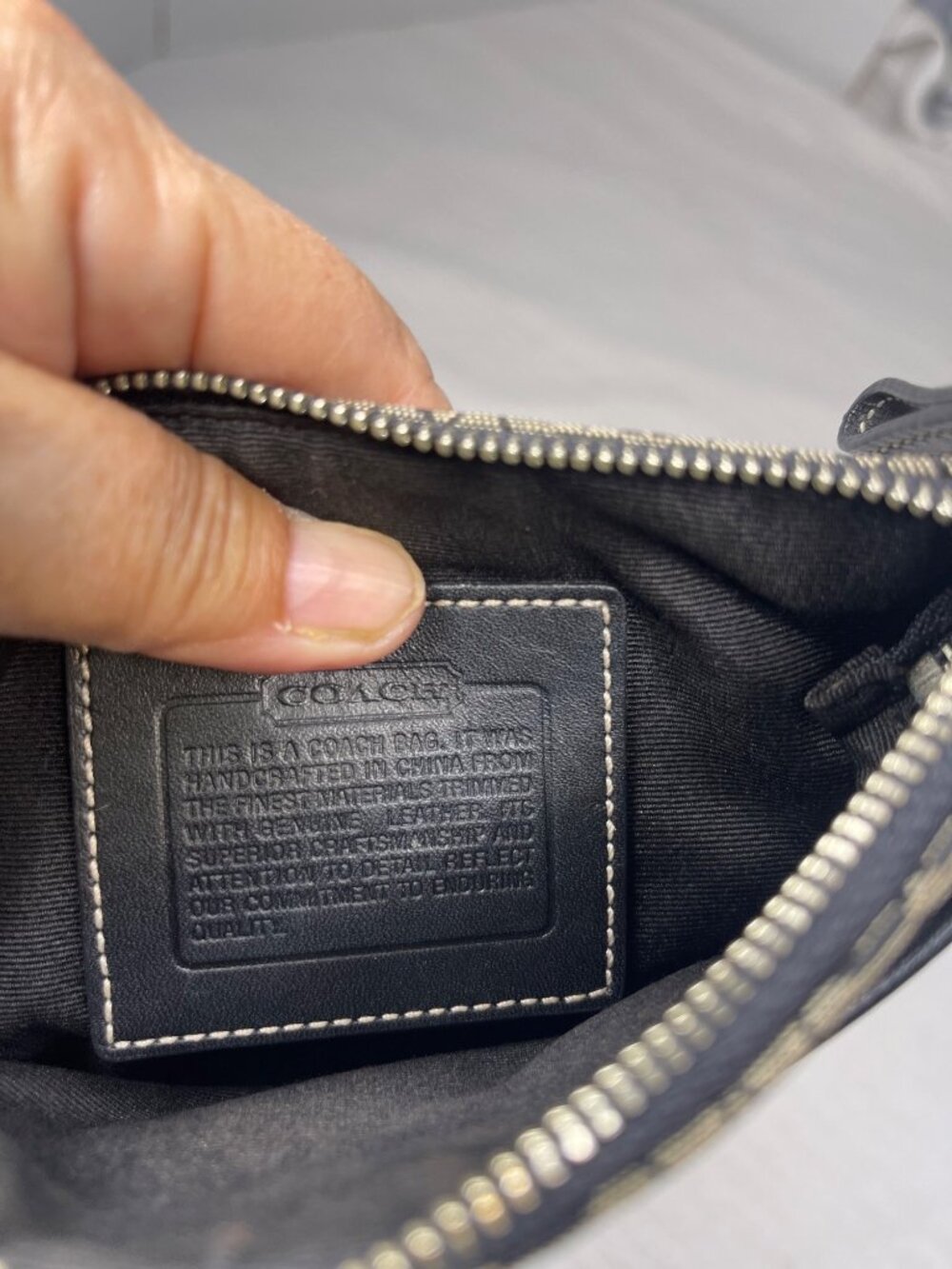 Coach Swingback Crossbody Bag Black Signature Print Leather Lightweight Travel - Picture 5 of 13